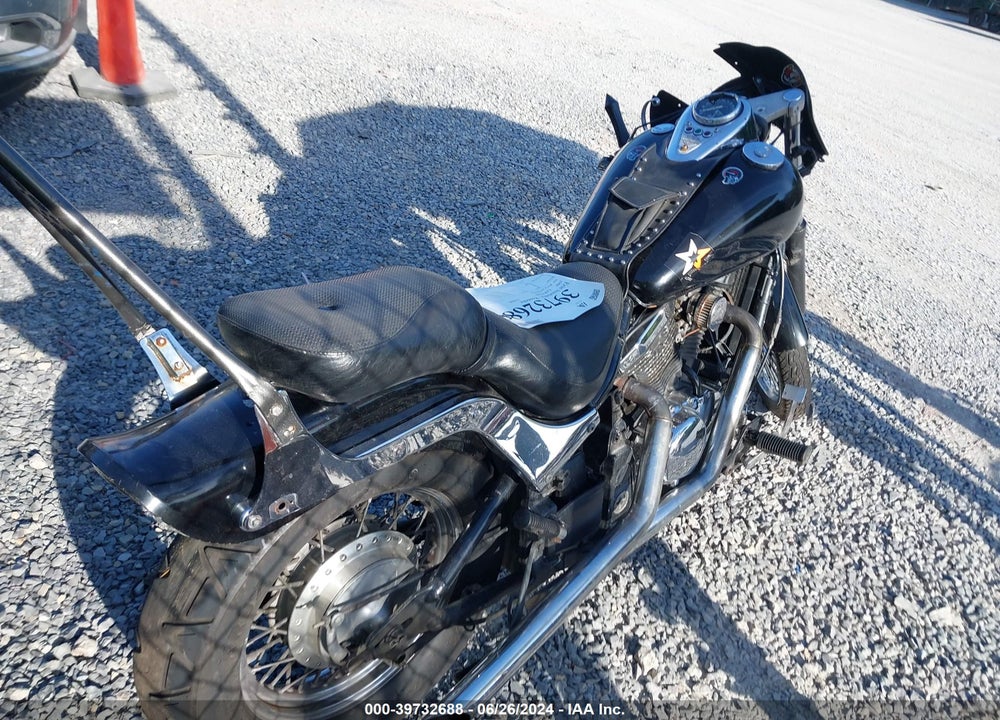 1998 KAWASAKI VN800 VIN: JKAVNCA12WB501026