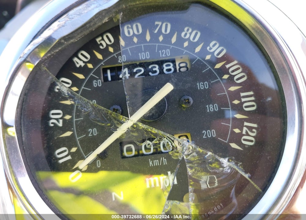 1998 KAWASAKI VN800 VIN: JKAVNCA12WB501026