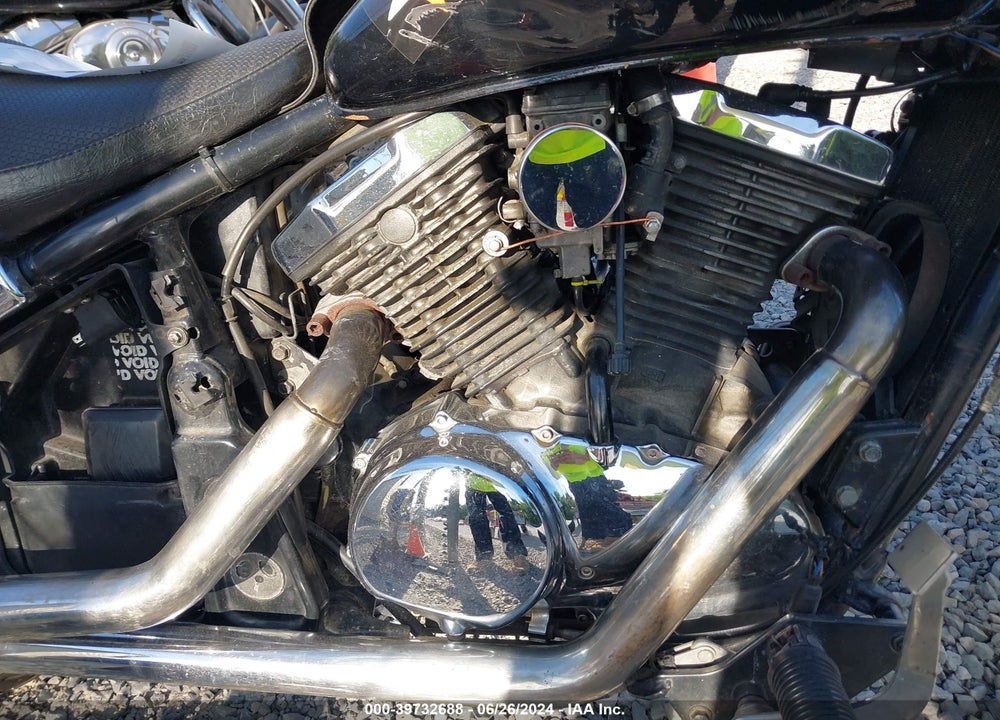 1998 KAWASAKI VN800 VIN: JKAVNCA12WB501026