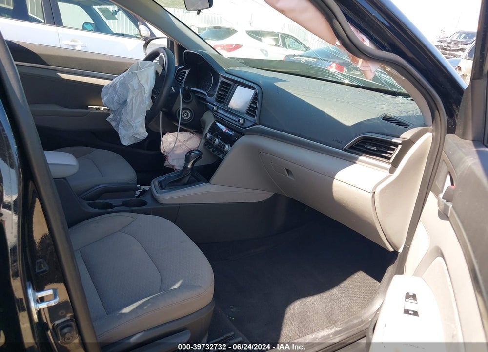 2020 HYUNDAI ELANTRA SEL VIN: 5NPD84LF0LH528517