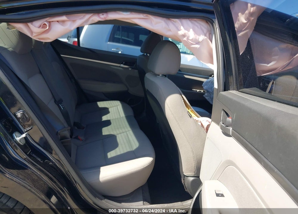 2020 HYUNDAI ELANTRA SEL VIN: 5NPD84LF0LH528517