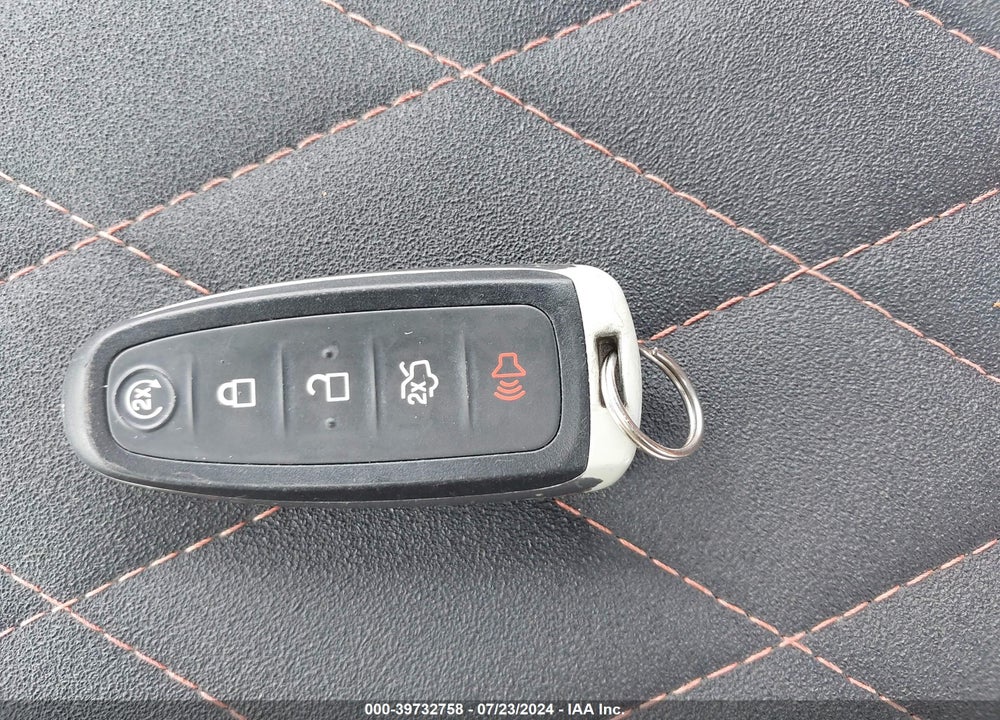 2017 FORD ESCAPE TITANIUM VIN: 1FMCU0JD8HUD08150