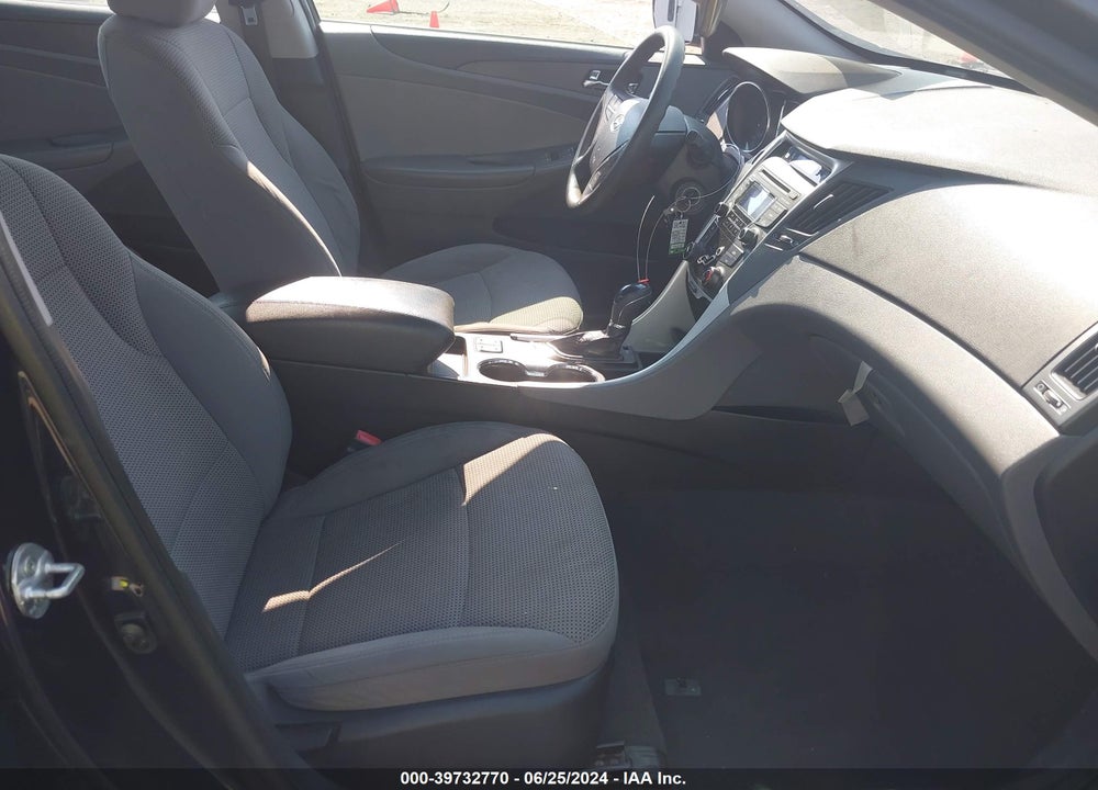 2013 HYUNDAI SONATA GLS VIN: 5NPEB4AC9DH745046