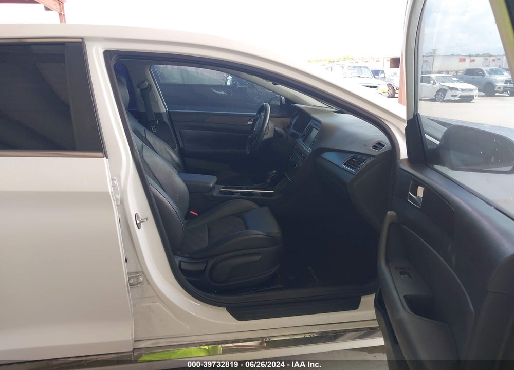 2015 HYUNDAI SONATA SPORT VIN: 5NPE34AF5FH252717