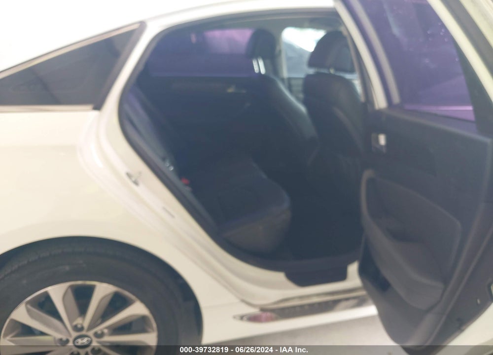 2015 HYUNDAI SONATA SPORT VIN: 5NPE34AF5FH252717