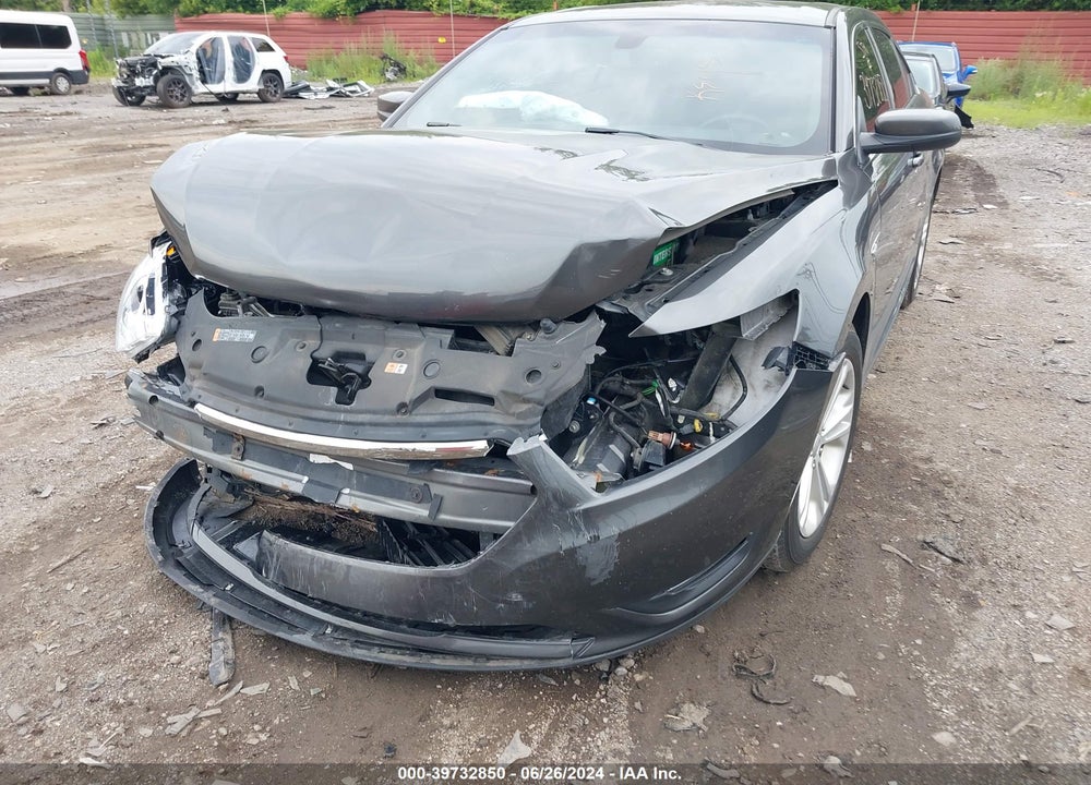 2018 FORD TAURUS SEL VIN: 1FAHP2E87JG113757