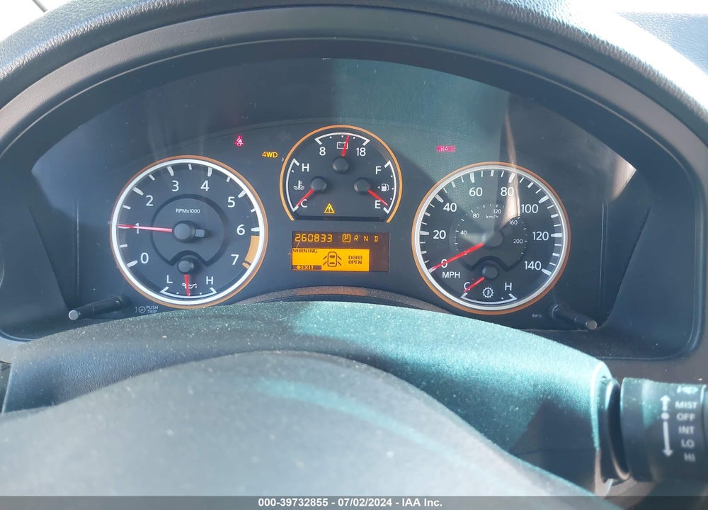 2011 NISSAN ARMADA PLATINUM VIN: 5N1AA0NE2BN611302