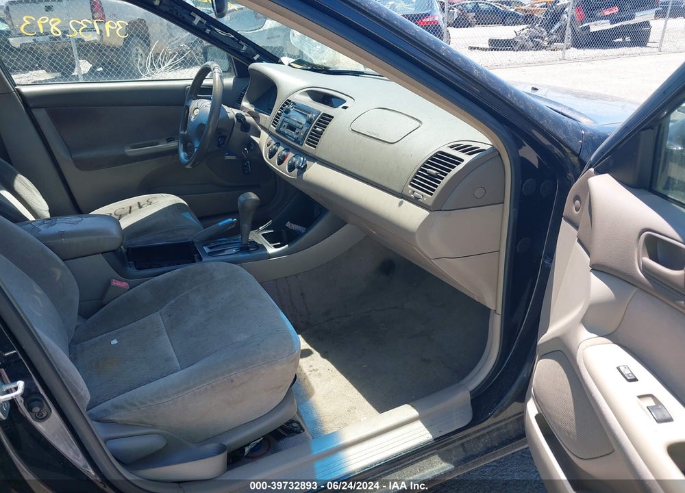 2002 TOYOTA CAMRY LE VIN: JTDBE32KX20071879