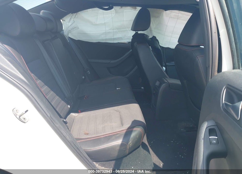 2012 VOLKSWAGEN JETTA GLI VIN: 3VW467AJ6CM420232