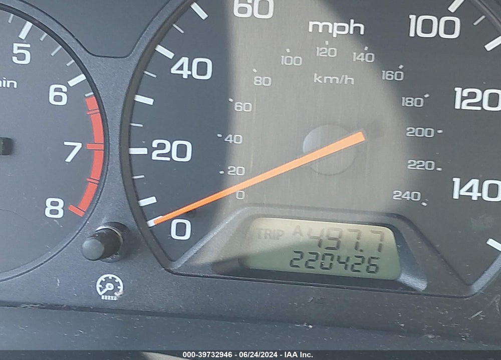 1998 HONDA ACCORD LX VIN: 1HGCG5645WA183027