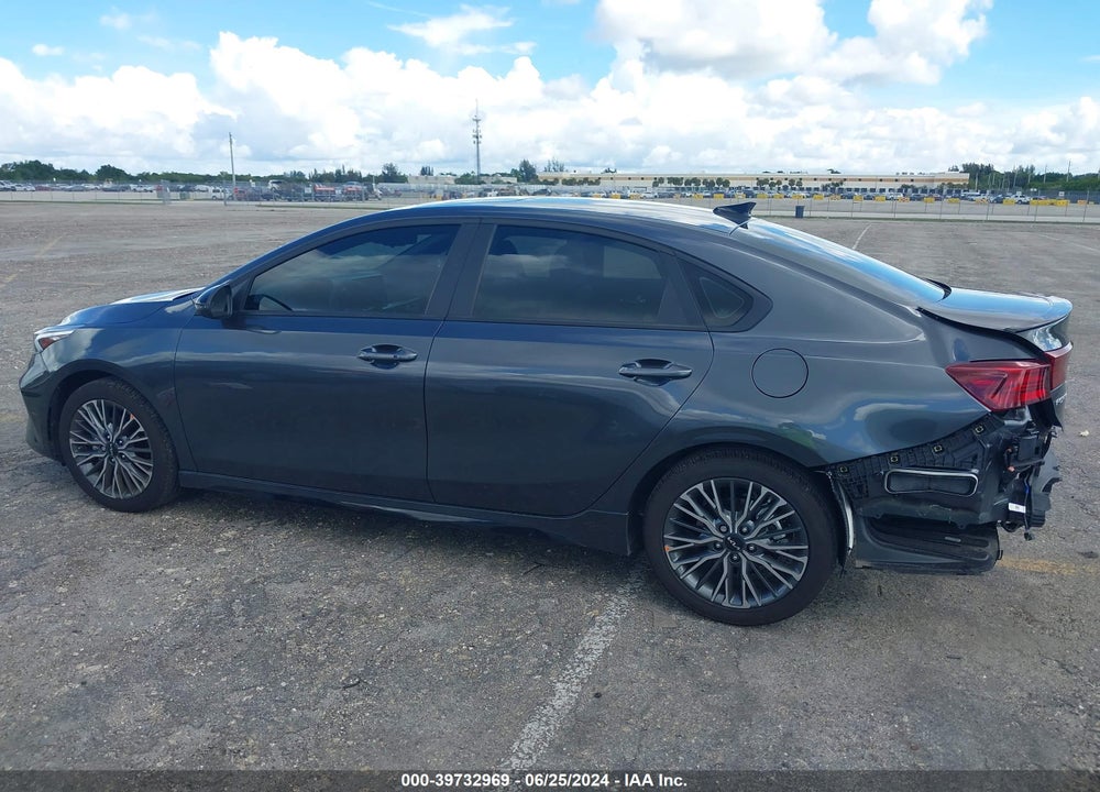 2024 KIA FORTE GT LINE VIN: 3KPF54AD4RE752213