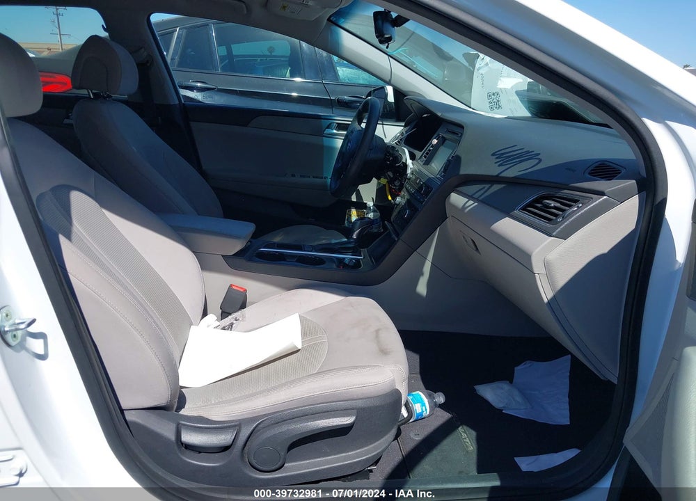 2016 HYUNDAI SONATA VIN: 5NPE24AF4GH295661