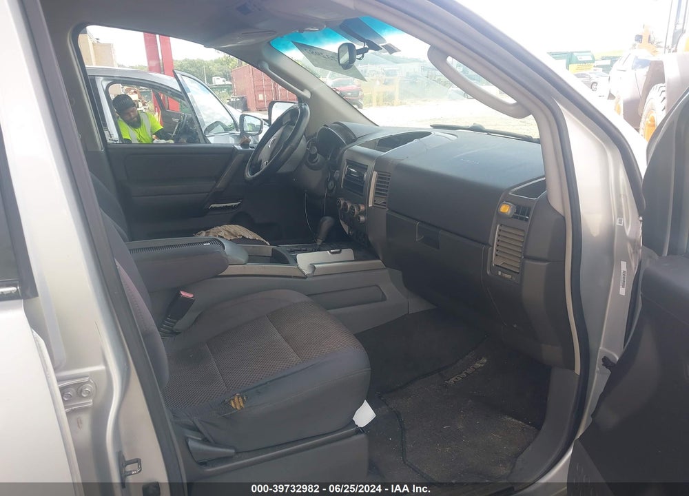 2005 NISSAN ARMADA SE VIN: 5N1AA08A95N718067