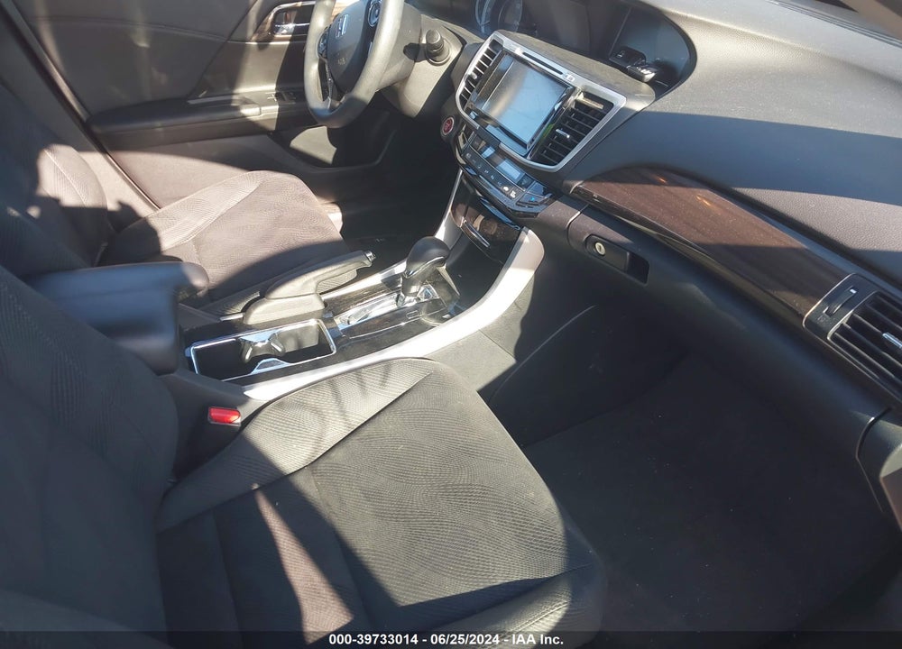 2017 HONDA ACCORD EX VIN: 1HGCR2F70HA157358