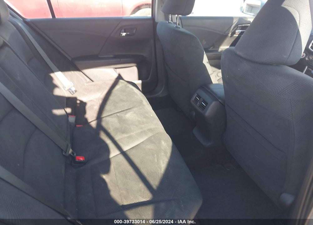 2017 HONDA ACCORD EX VIN: 1HGCR2F70HA157358