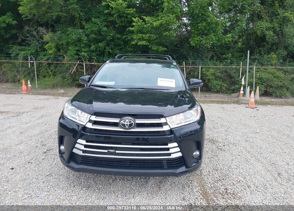2019 TOYOTA HIGHLANDER XLE VIN: 5TDJZRFH6KS611243