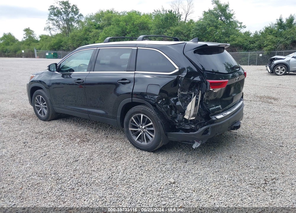 2019 TOYOTA HIGHLANDER XLE VIN: 5TDJZRFH6KS611243