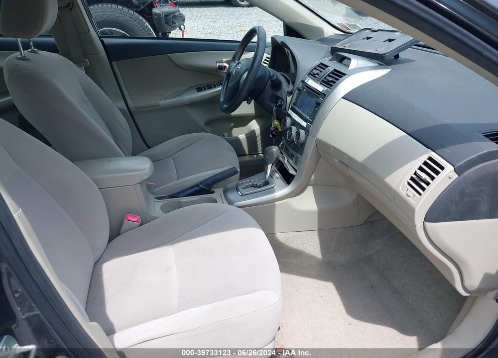 2013 TOYOTA COROLLA LE VIN: JTDBU4EE6DJ117882