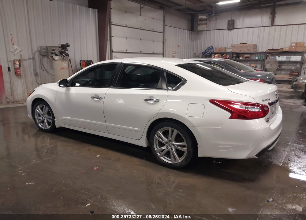 2017 NISSAN ALTIMA 3.5 SL VIN: 1N4BL3AP9HC197988
