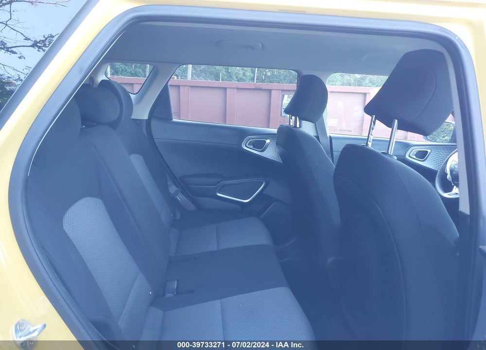 2020 KIA SOUL LX VIN: KNDJ23AU5L7105064