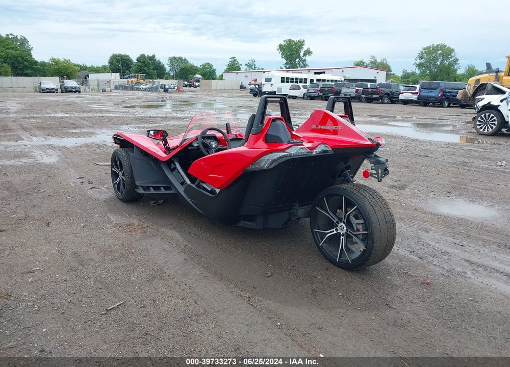 2015 POLARIS SLINGSHOT SL VIN: 57XAAPFA4F5100535