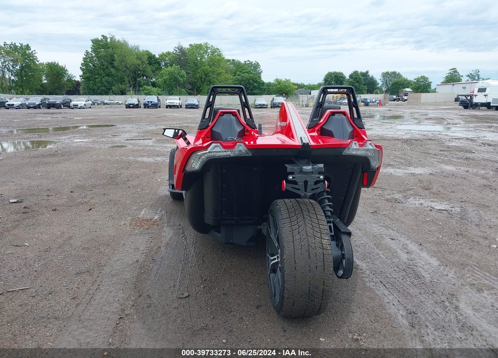 2015 POLARIS SLINGSHOT SL VIN: 57XAAPFA4F5100535