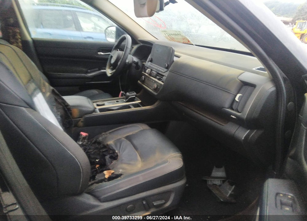 2024 NISSAN PATHFINDER SL 4WD VIN: 5N1DR3CC7RC230768