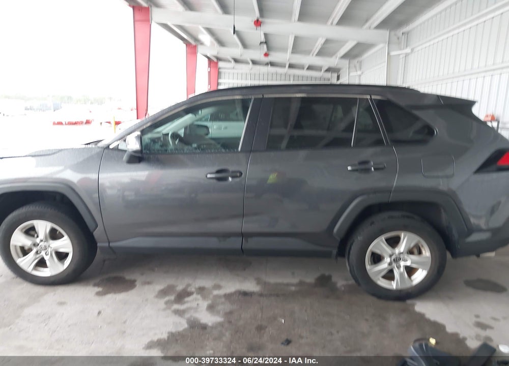 2021 TOYOTA RAV4 XLE VIN: 2T3W1RFV0MC151549