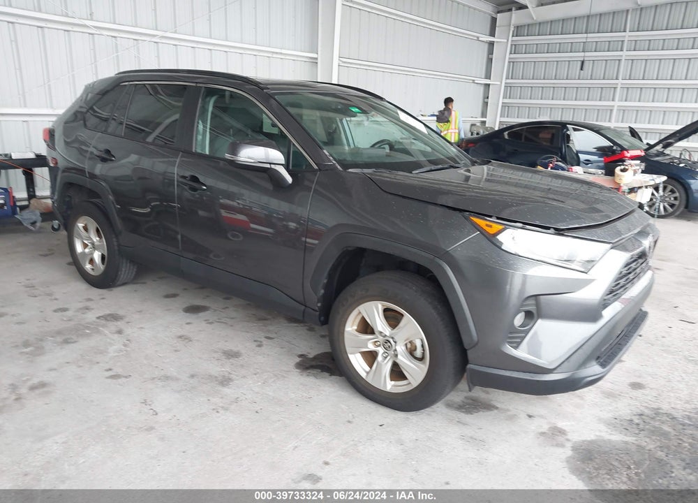 2021 TOYOTA RAV4 XLE VIN: 2T3W1RFV0MC151549