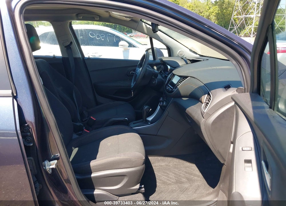 2018 CHEVROLET TRAX LS VIN: 3GNCJKSB6JL377500