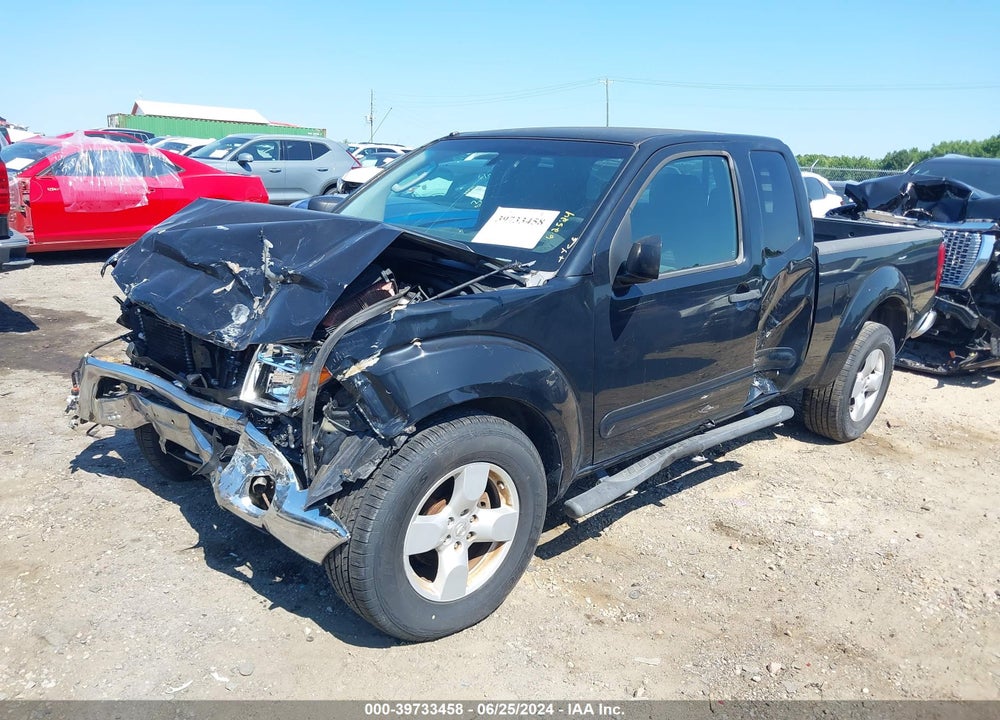 2005 NISSAN FRONTIER LE VIN: 1N6AD06U85C435824