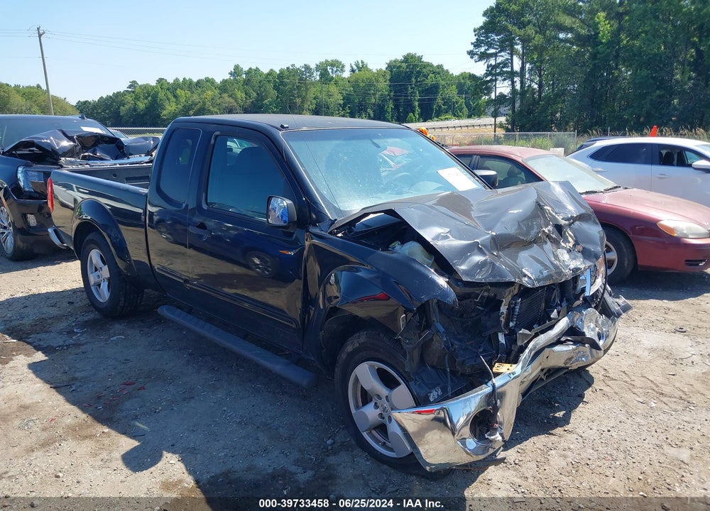 2005 NISSAN FRONTIER LE VIN: 1N6AD06U85C435824