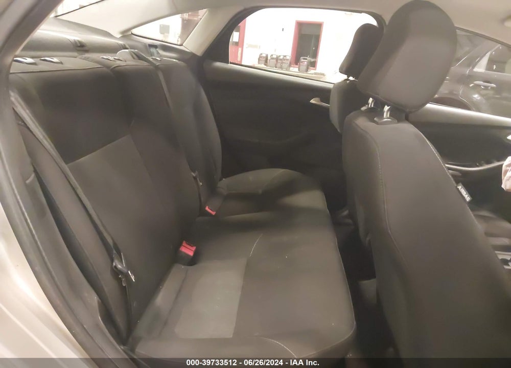 2017 FORD FOCUS SE VIN: 1FADP3F25HL214893