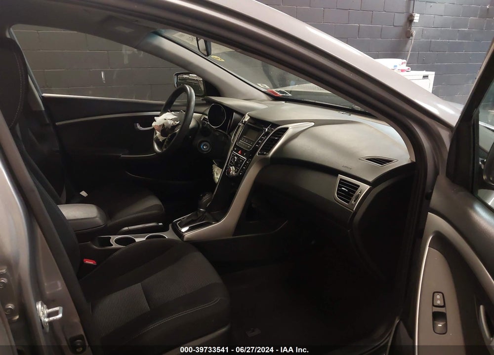 2014 HYUNDAI ELANTRA GT VIN: KMHD35LH2EU165888