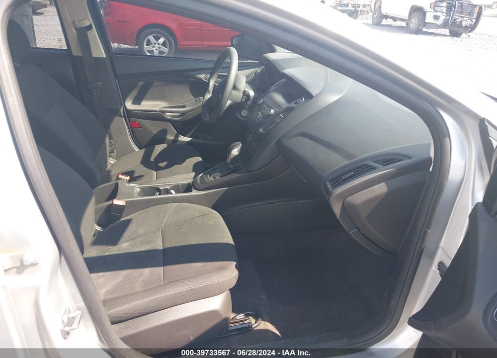2018 FORD FOCUS S VIN: 1FADP3E23JL275246
