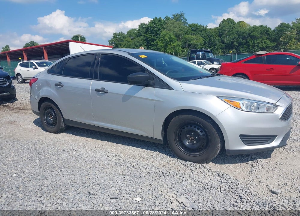 2018 FORD FOCUS S VIN: 1FADP3E23JL275246