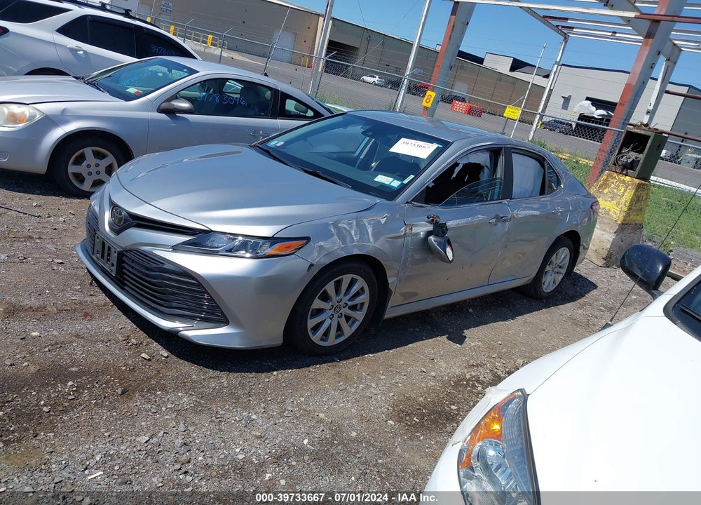 2020 TOYOTA CAMRY LE VIN: 4T1C11AK5LU884185