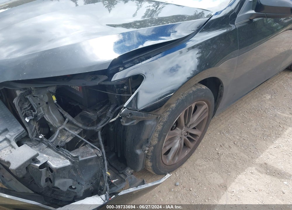 2015 TOYOTA CAMRY SE VIN: 4T1BF1FKXFU488084