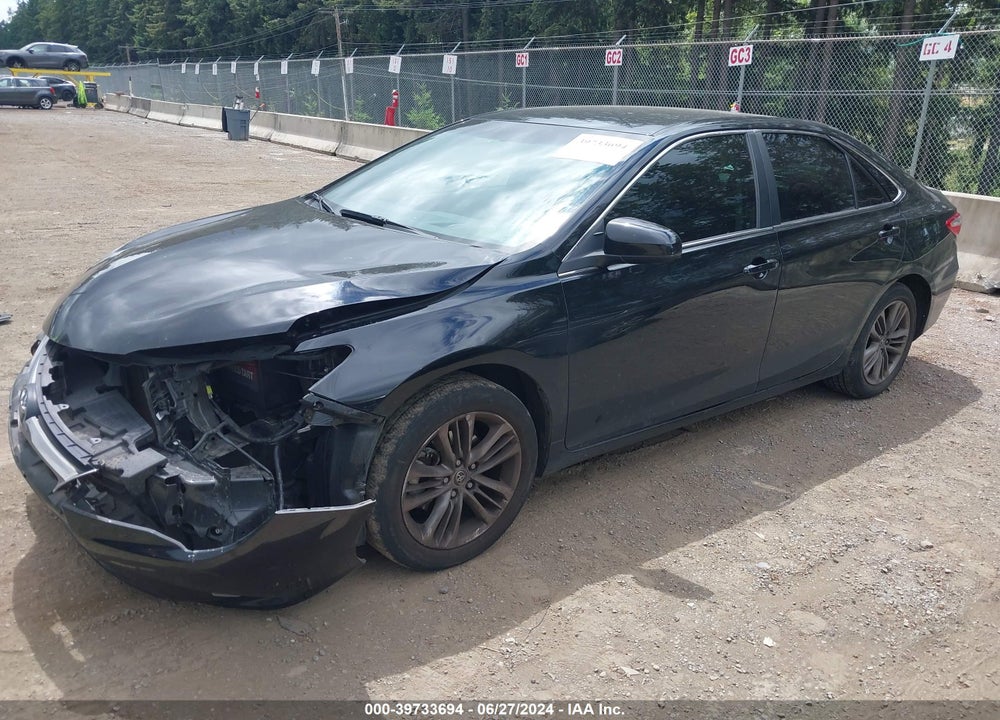 2015 TOYOTA CAMRY SE VIN: 4T1BF1FKXFU488084