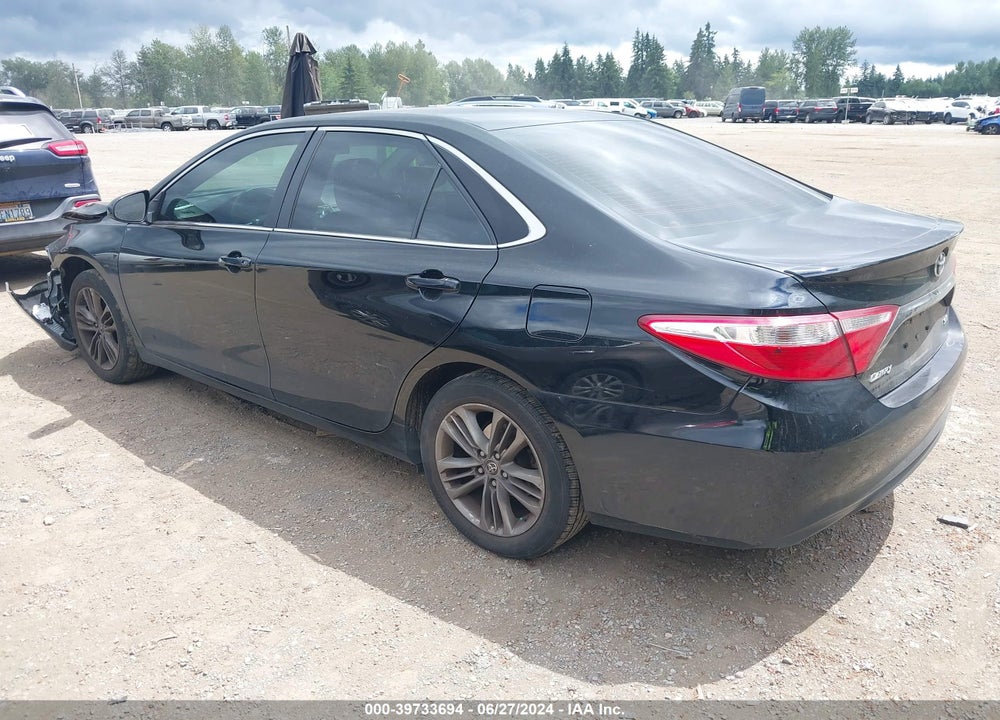 2015 TOYOTA CAMRY SE VIN: 4T1BF1FKXFU488084