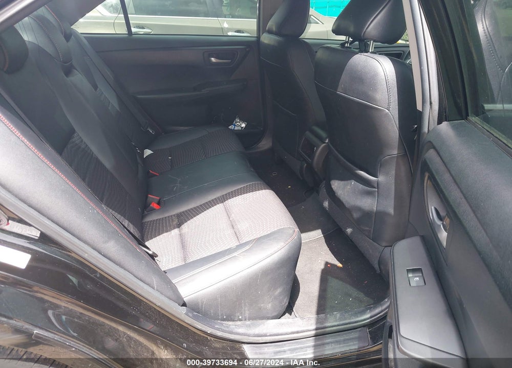 2015 TOYOTA CAMRY SE VIN: 4T1BF1FKXFU488084