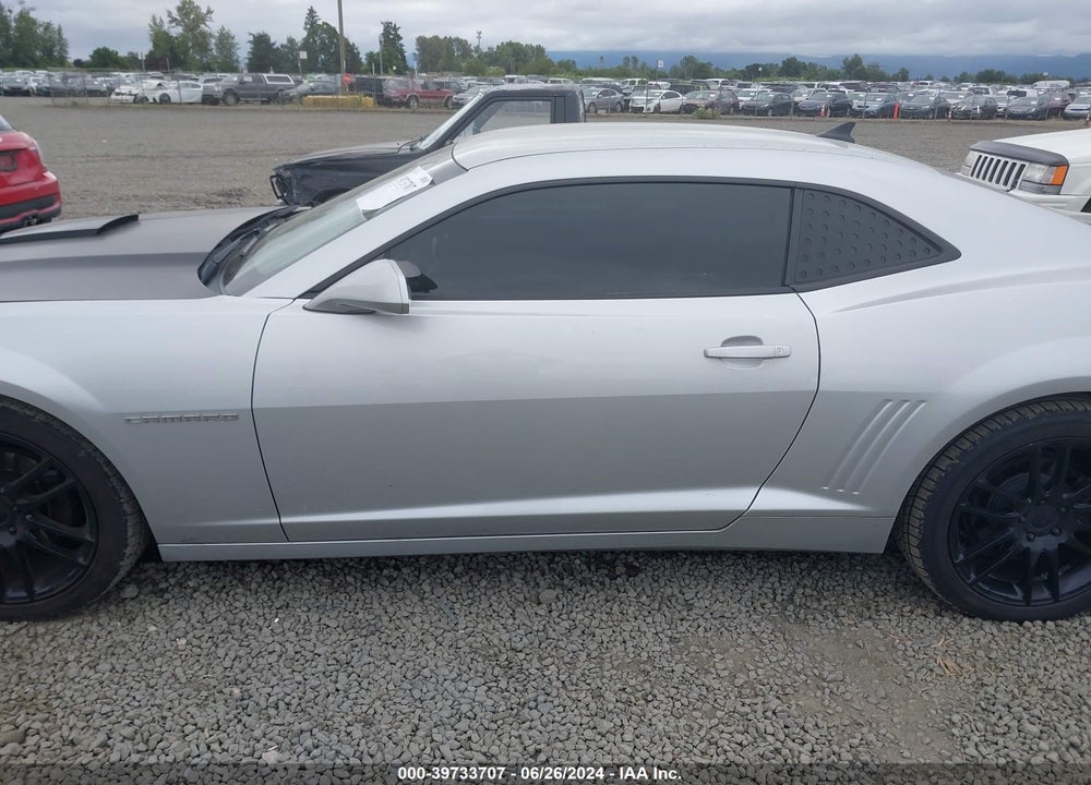 2015 CHEVROLET CAMARO 2LS VIN: 2G1FB1E38F9308635