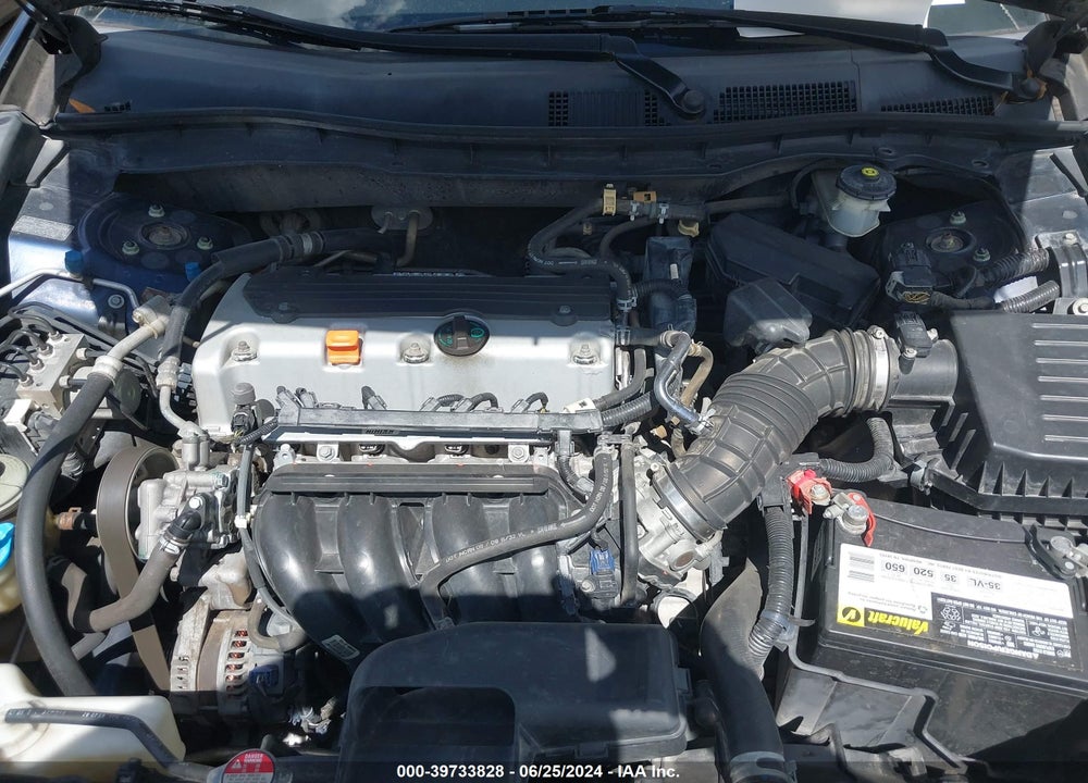 2010 HONDA ACCORD 2.4 LX VIN: 1HGCP2F33AA062978