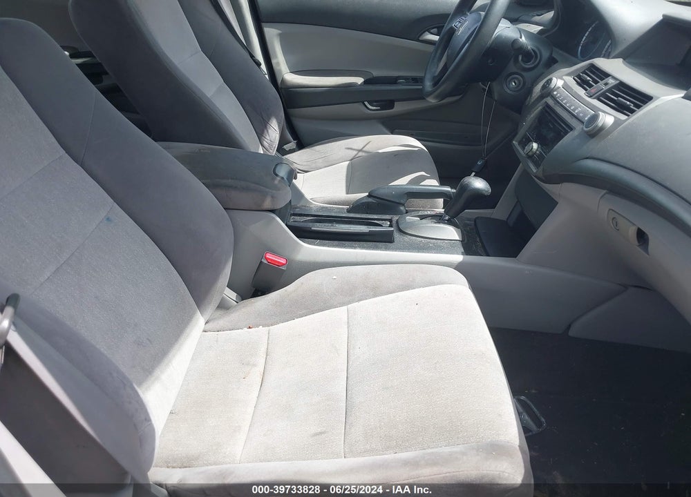 2010 HONDA ACCORD 2.4 LX VIN: 1HGCP2F33AA062978