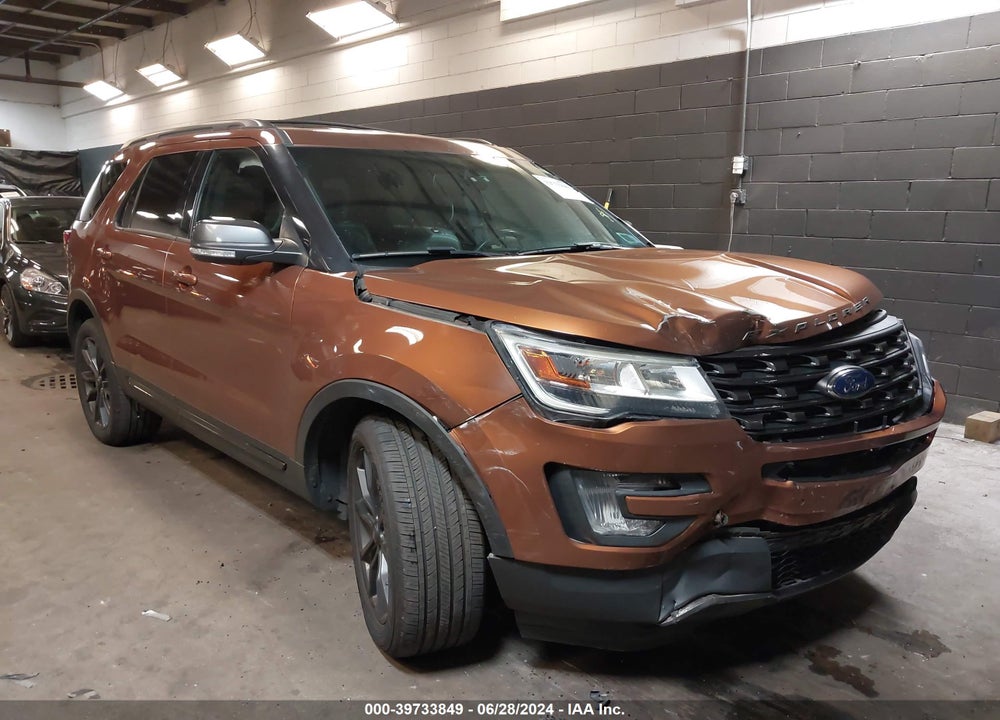 2017 FORD EXPLORER XLT VIN: 1FM5K8D81HGC24276