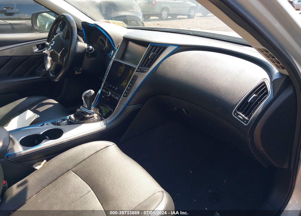 2016 INFINITI Q50 2.0T BASE VIN: JN1CV7AR8GM250337