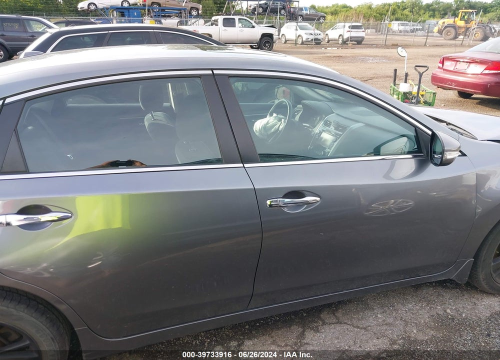 2015 NISSAN ALTIMA 2.5/2.5 S/2.5 SL/2.5 SV VIN: 1N4AL3APXFC438885