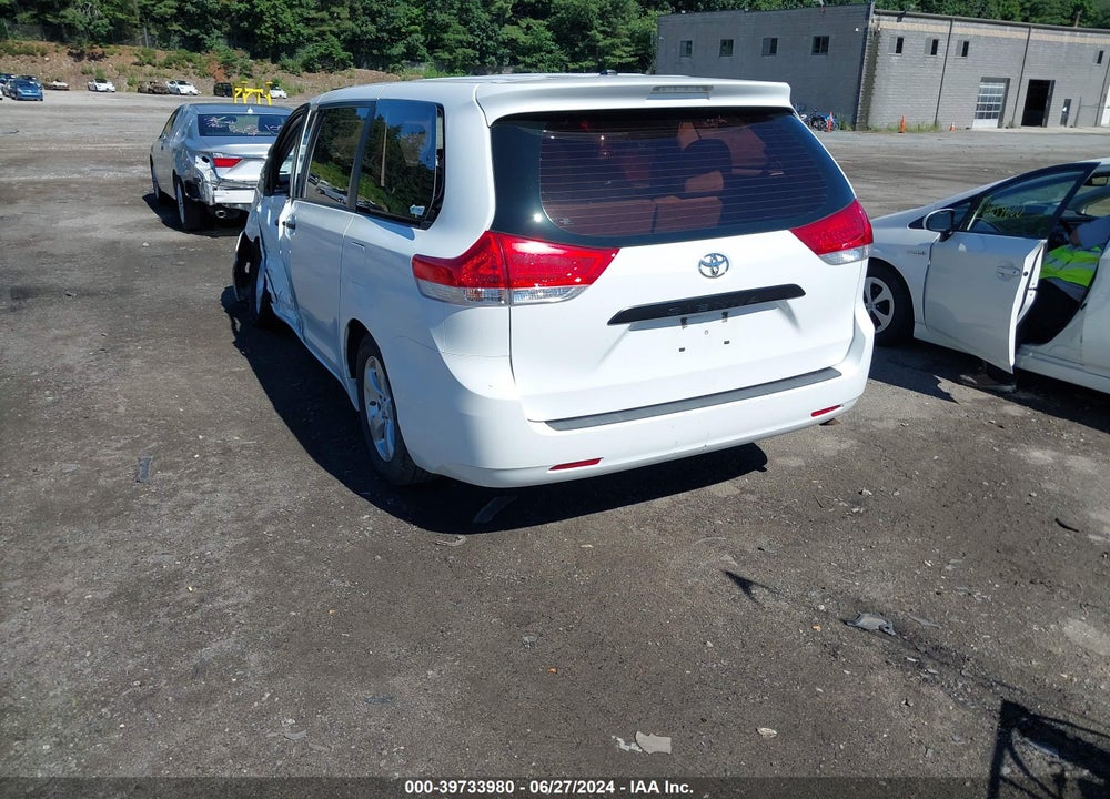 2014 TOYOTA SIENNA L V6 7 PASSENGER VIN: 5TDZK3DC5ES490527