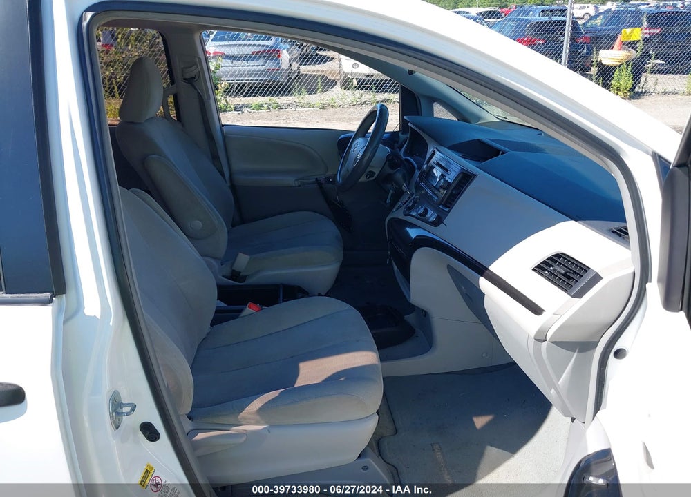 2014 TOYOTA SIENNA L V6 7 PASSENGER VIN: 5TDZK3DC5ES490527