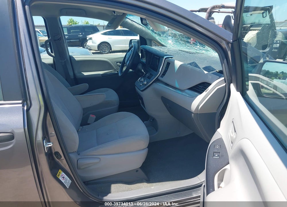 2016 TOYOTA SIENNA L 7 PASSENGER VIN: 5TDZK3DCXGS757017